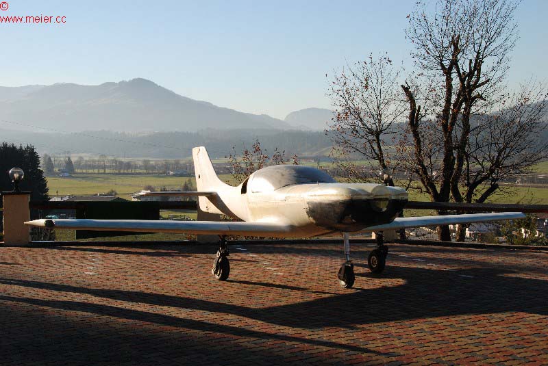 Lancair360-877